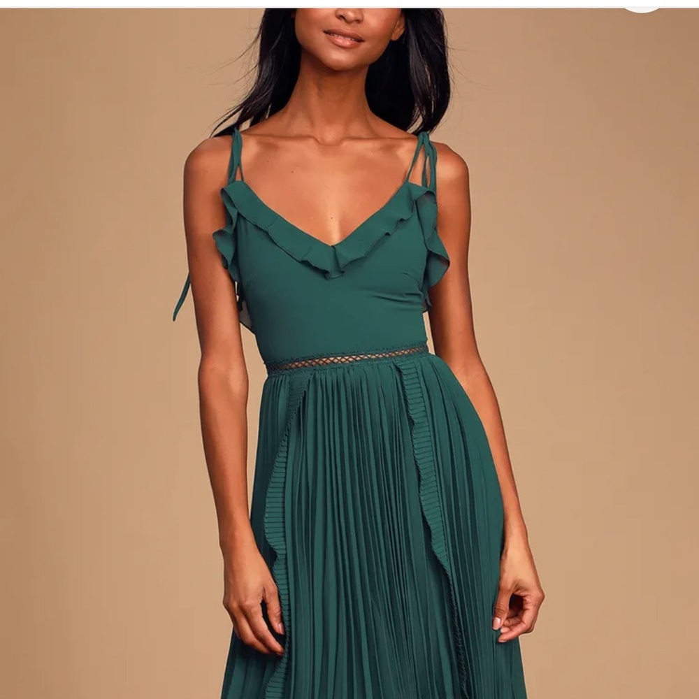 ISO. This dress!